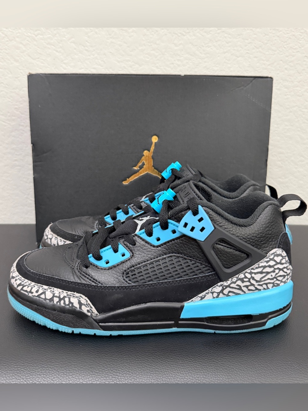 Jordan Spizike Low GS Black Gamma Blue Size 7Y / Women's 8.5 Worn 2x w/Box